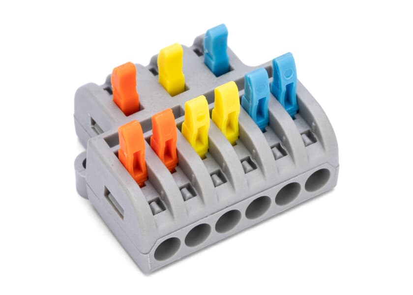 SEATEC Connection terminal 3 inputs - 6 outputs 0.2 - 4 mm2 4 pcs. Image 1 of 10